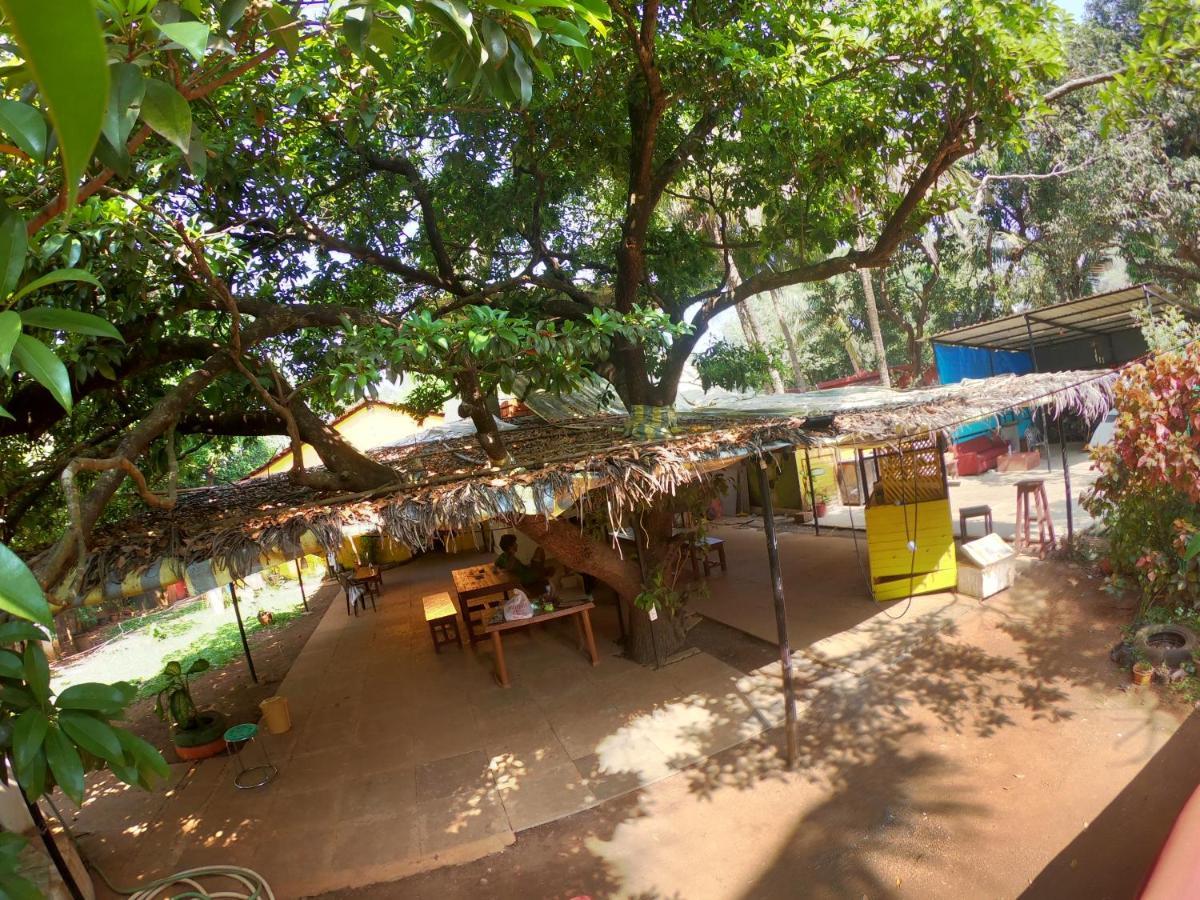 Gaia Hostels Anjuna Esterno foto