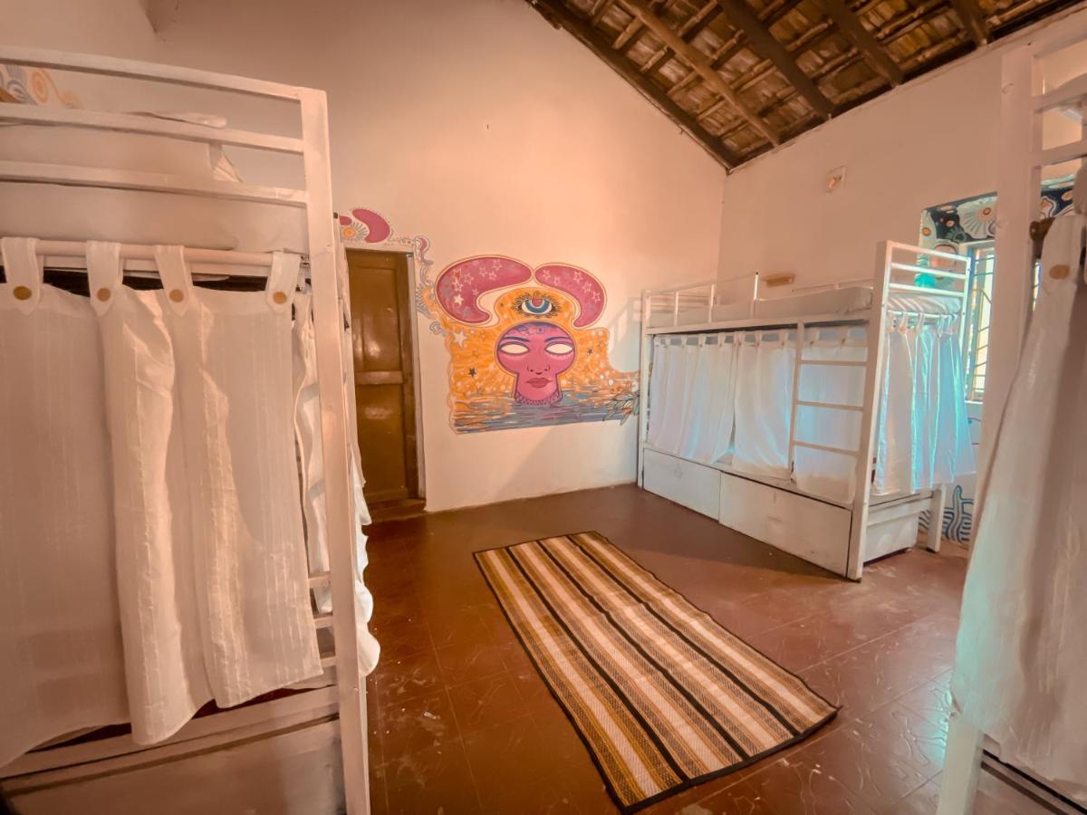 Gaia Hostels Anjuna Esterno foto