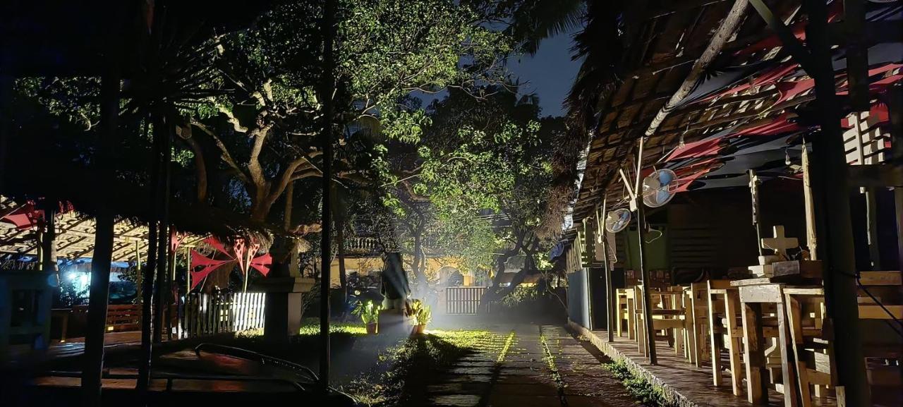Gaia Hostels Anjuna Esterno foto