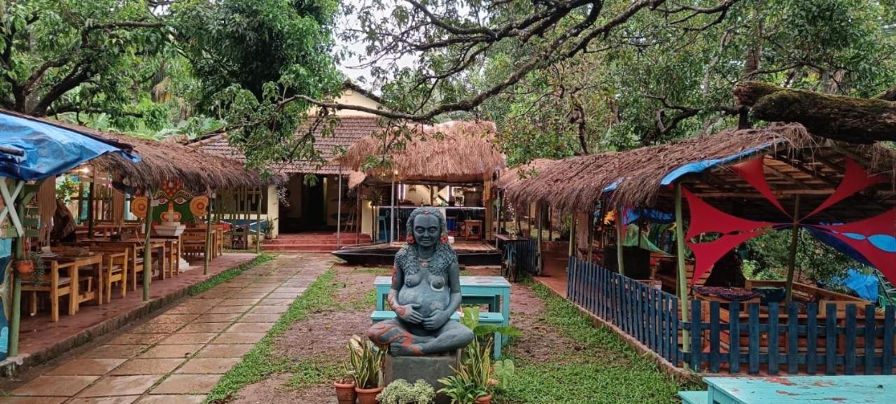 Gaia Hostels Anjuna Esterno foto