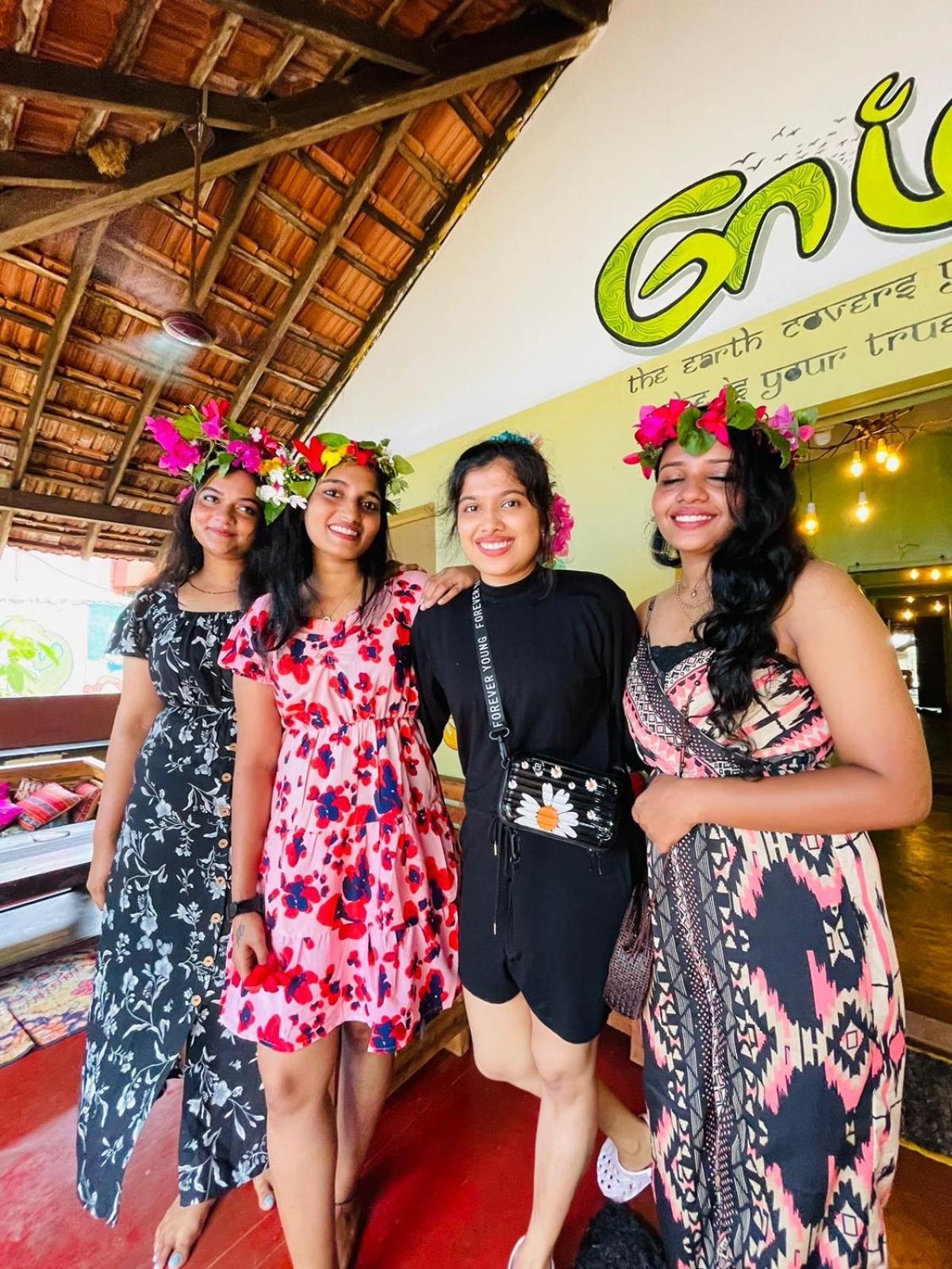Gaia Hostels Anjuna Esterno foto